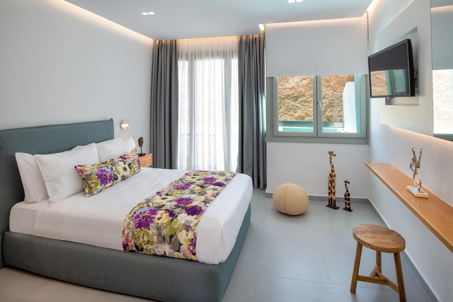 harmony suites fira santorini 0004