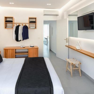 deluxe apartment harmony suites fira santorini 3