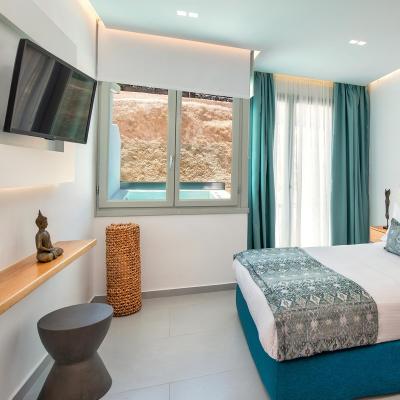 superior apartment harmony suites fira santorini